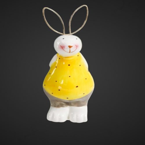 керамический зайчик в жёлтой футболке