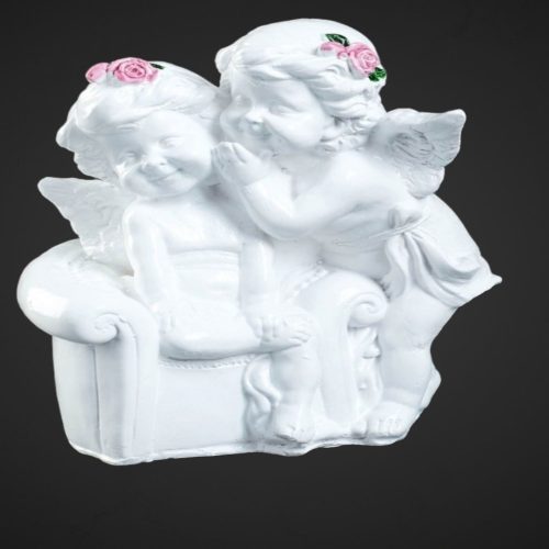 фигура ангелы в кресле