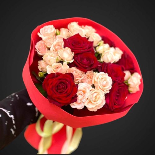 Букет красных цветов